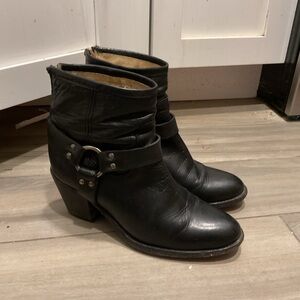 Frye Vintage Black Leather Moto Ankle Western Boots Booties Shoes Heels sz 8.5